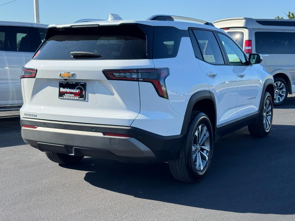 Chevrolet Equinox Vehicle Full-screen Gallery Image 03
