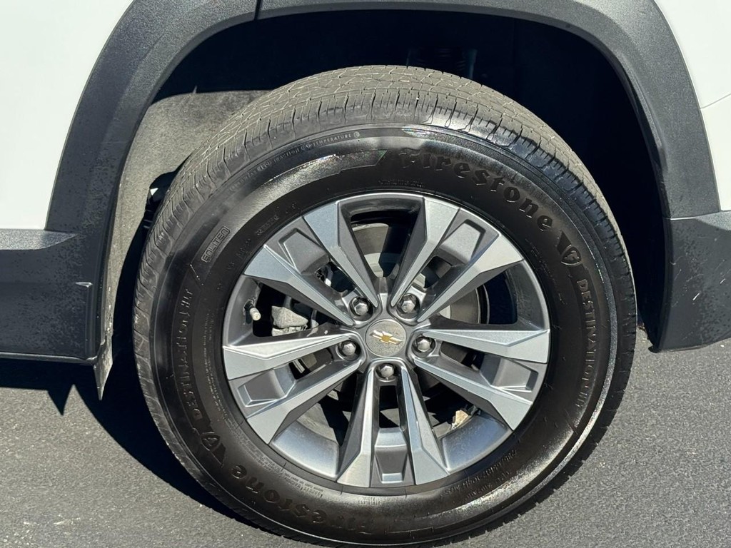 Chevrolet Equinox Vehicle Full-screen Gallery Image 07