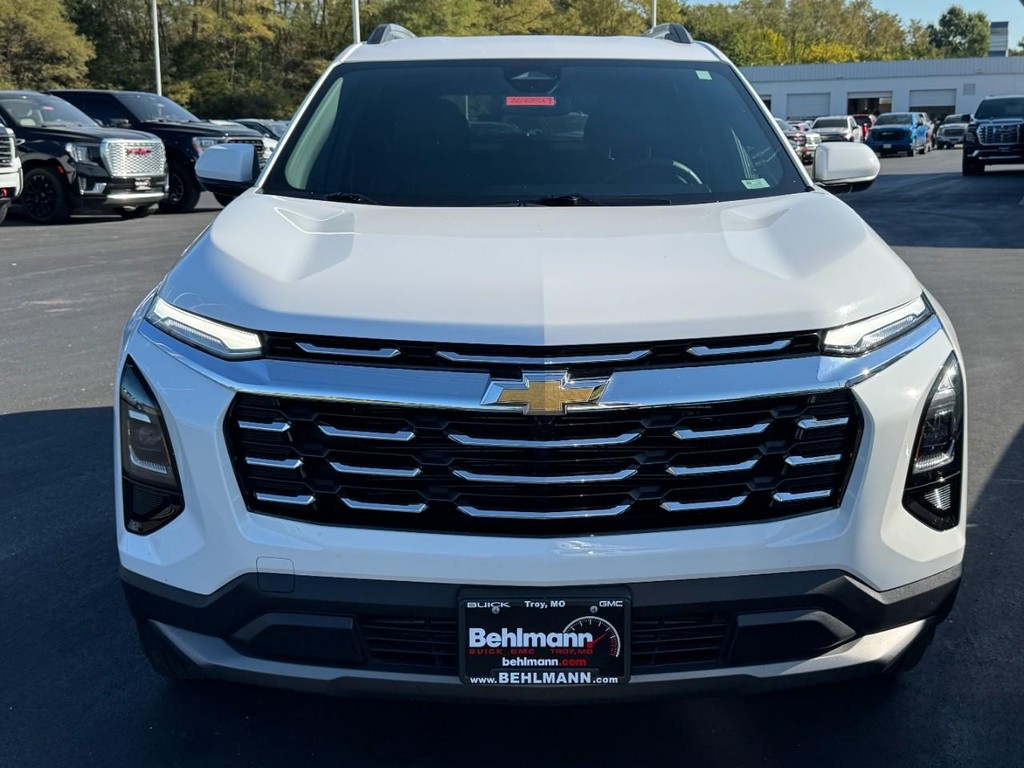 Chevrolet Equinox Vehicle Full-screen Gallery Image 09