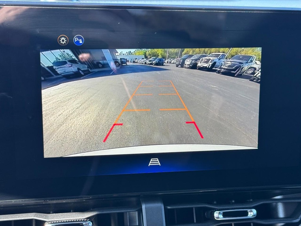 Chevrolet Equinox Vehicle Full-screen Gallery Image 20