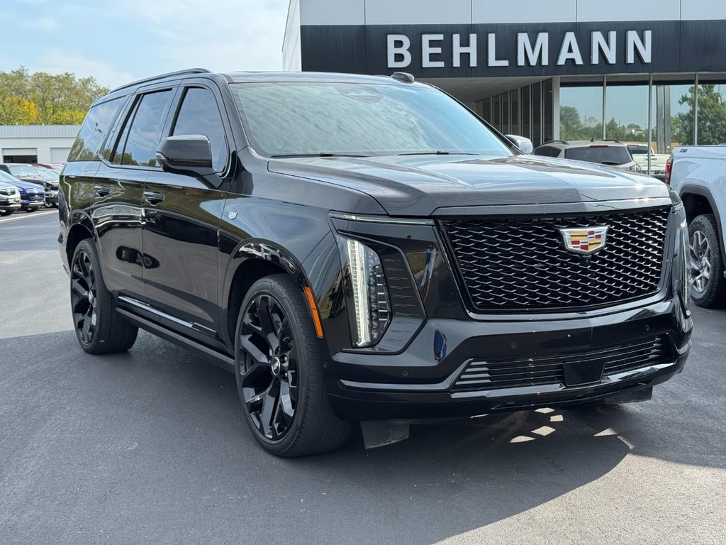 Cadillac Escalade Vehicle Full-screen Gallery Image 02