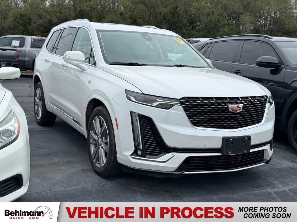 Cadillac XT6 Vehicle Full-screen Gallery Image 01