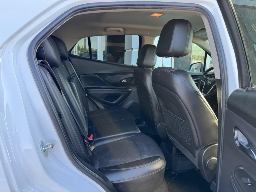 Buick Encore Vehicle Full-screen Gallery Image 10