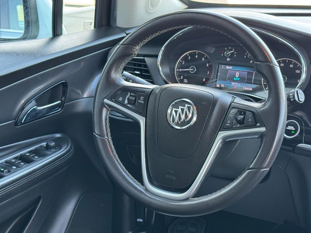 Buick Encore Vehicle Full-screen Gallery Image 12