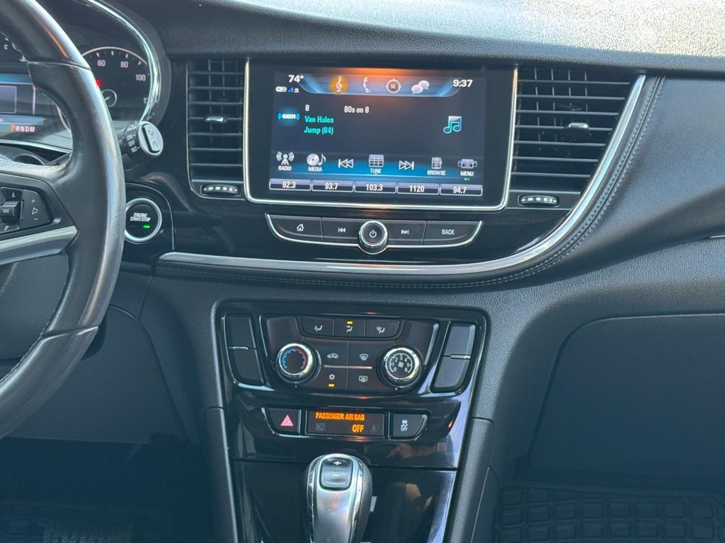 Buick Encore Vehicle Full-screen Gallery Image 13
