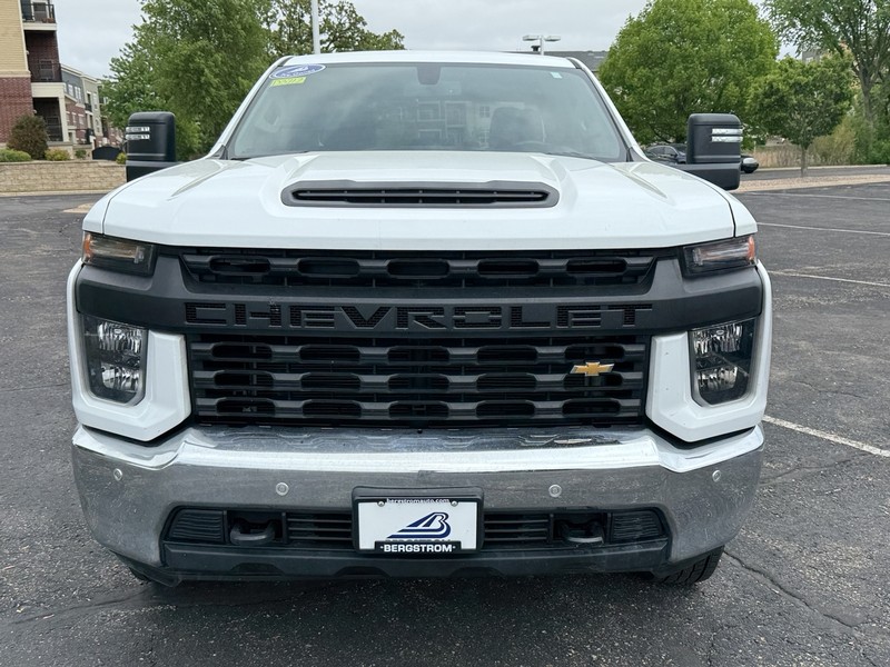 Chevrolet Silverado 2500HD Vehicle Image 09