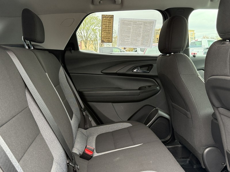 Chevrolet Trailblazer Vehicle Image 10