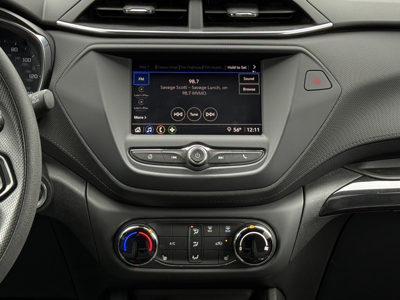 Chevrolet Trailblazer Vehicle Image 12