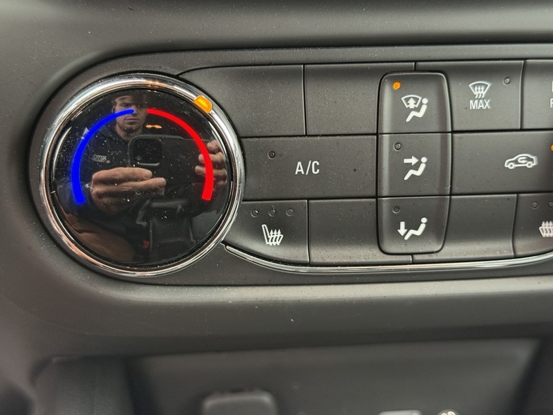 Chevrolet Trailblazer Vehicle Image 20