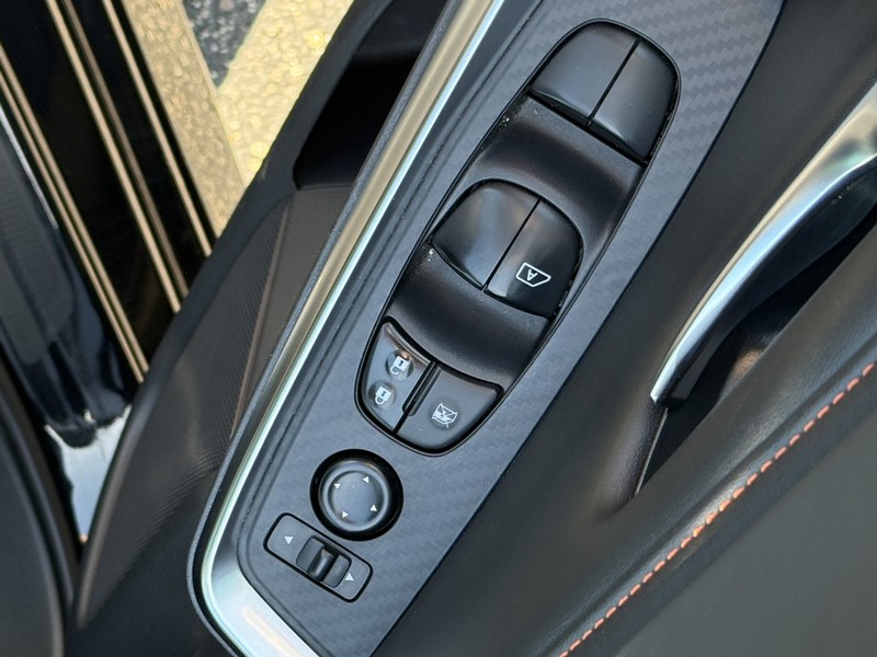 Nissan Sentra Vehicle Image 20