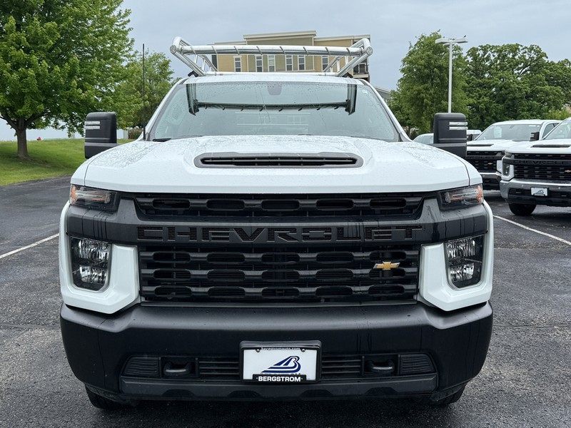 Chevrolet Silverado 2500HD Vehicle Image 09