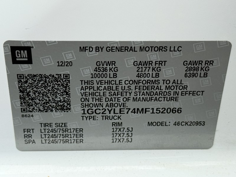 Chevrolet Silverado 2500HD Vehicle Image 21