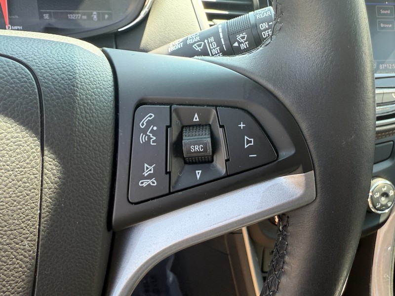 Chevrolet Trax Vehicle Image 17