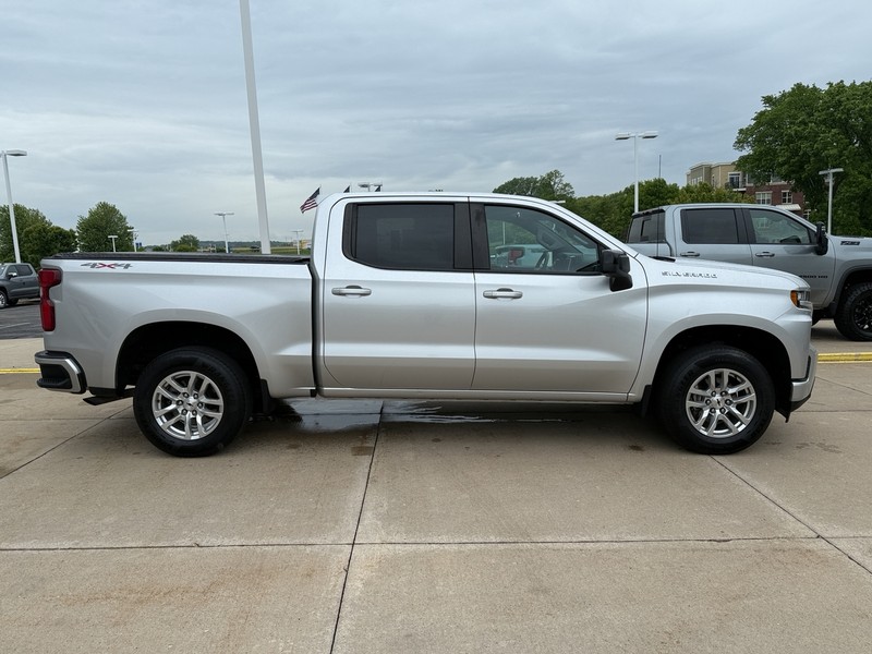 Chevrolet Silverado 1500 Vehicle Image 02