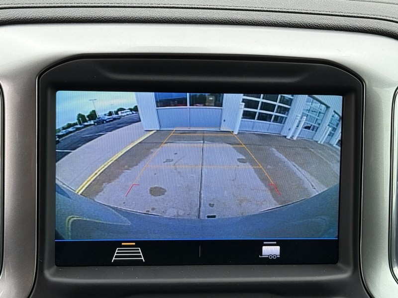Chevrolet Silverado 1500 Vehicle Image 18