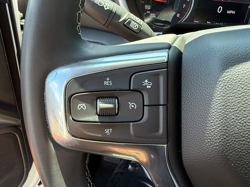 Chevrolet Blazer Vehicle Image 16