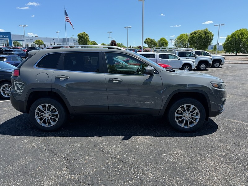 Jeep Cherokee Vehicle Image 02