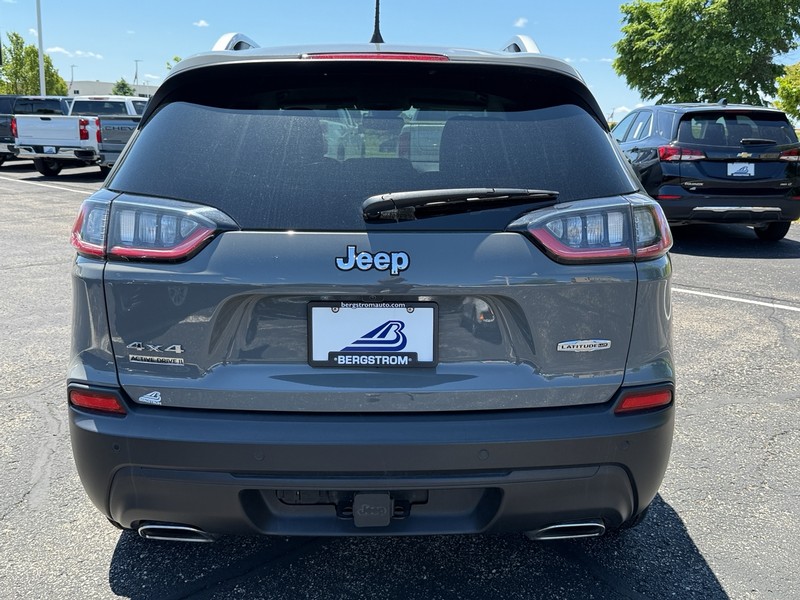 Jeep Cherokee Vehicle Image 04
