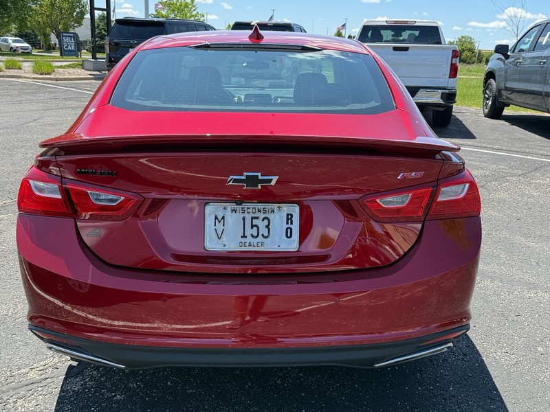 Chevrolet Malibu Vehicle Image 04