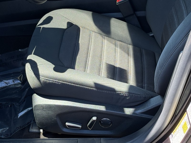 Ford Fusion Vehicle Image 20