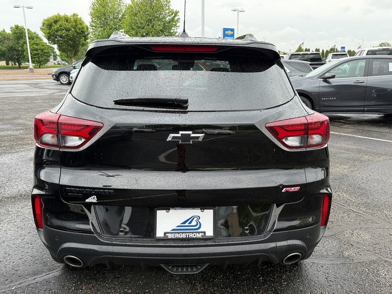Chevrolet Trailblazer Vehicle Image 04