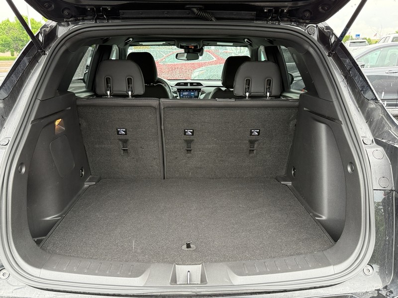 Chevrolet Trailblazer Vehicle Image 05
