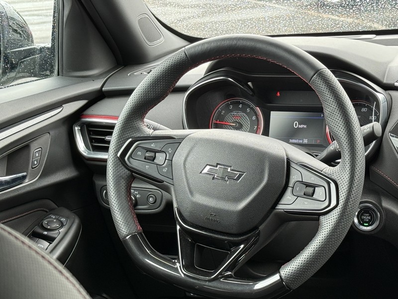 Chevrolet Trailblazer Vehicle Image 14