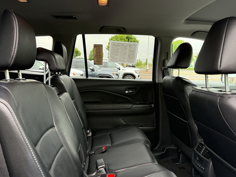 Honda Pilot Vehicle Image 10