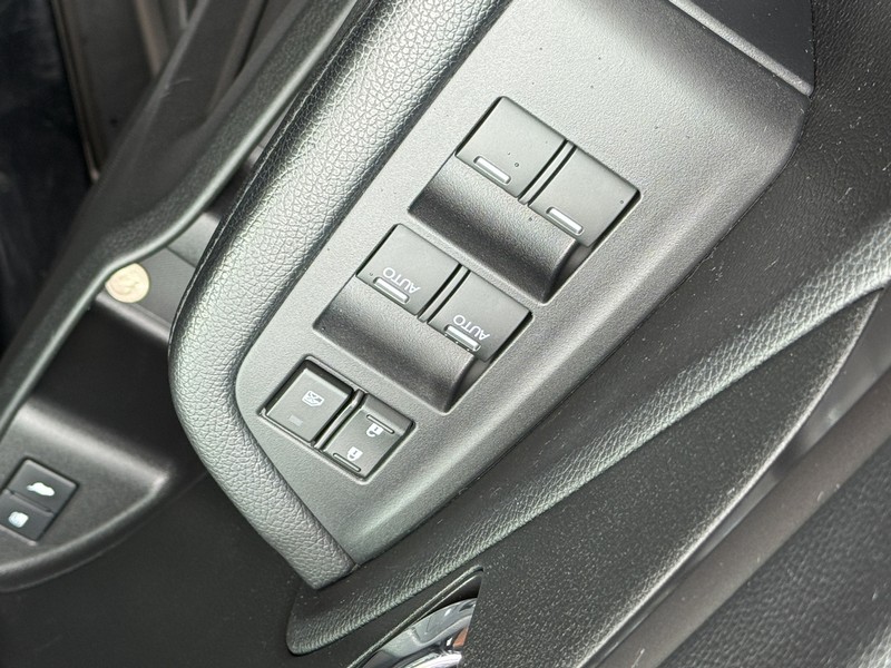 Honda Pilot Vehicle Image 21