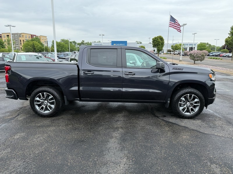 Chevrolet Silverado 1500 Vehicle Image 02