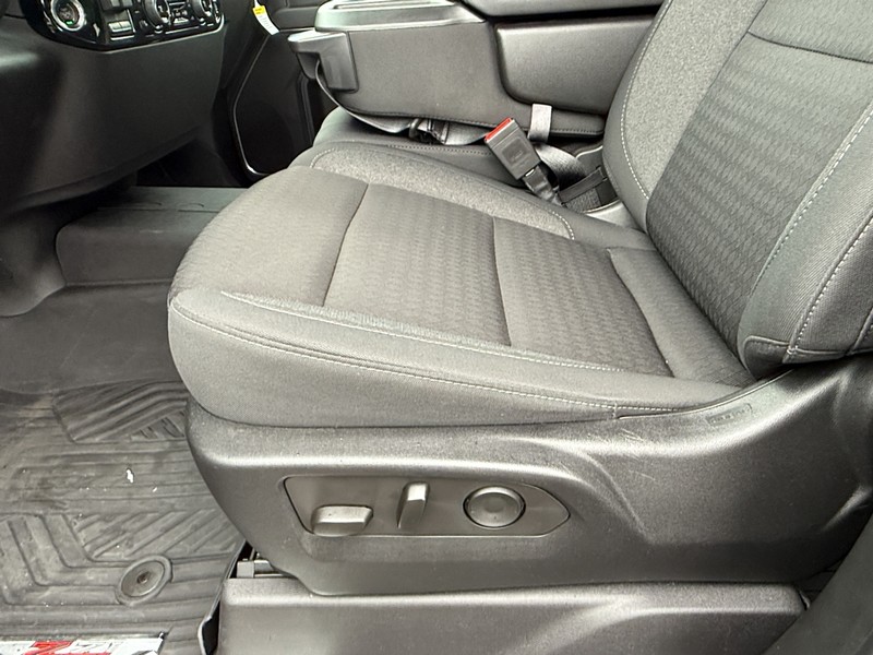 Chevrolet Silverado 1500 Vehicle Image 21