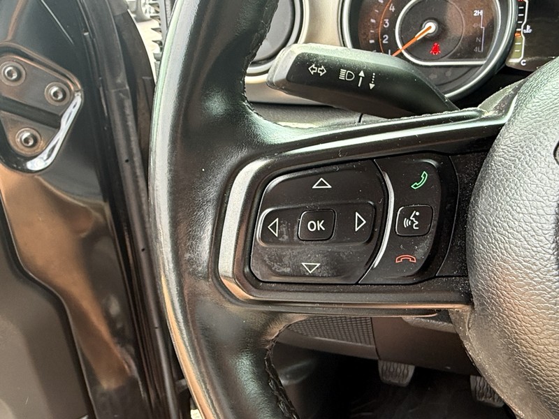 Jeep Wrangler Vehicle Image 15