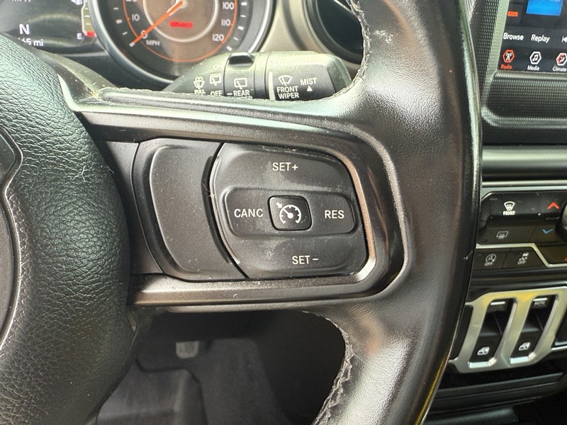 Jeep Wrangler Vehicle Image 16