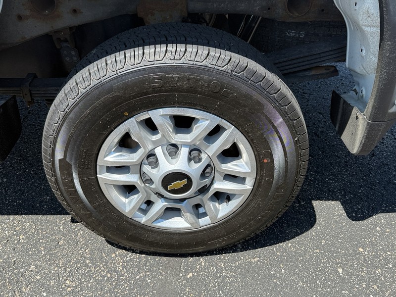 Chevrolet Silverado 2500HD Vehicle Image 07