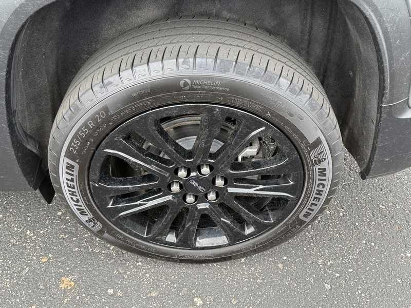 GMC Acadia Vehicle Image 07