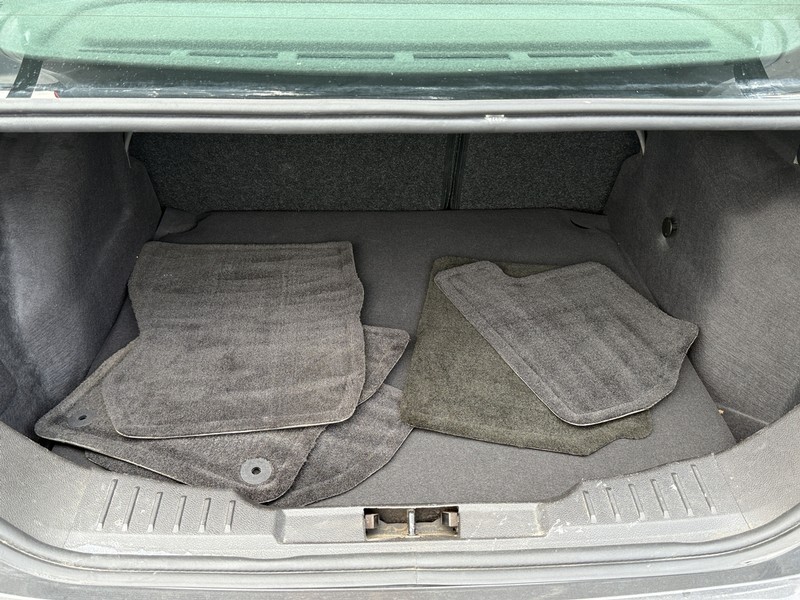 Ford Focus Vehicle Image 05