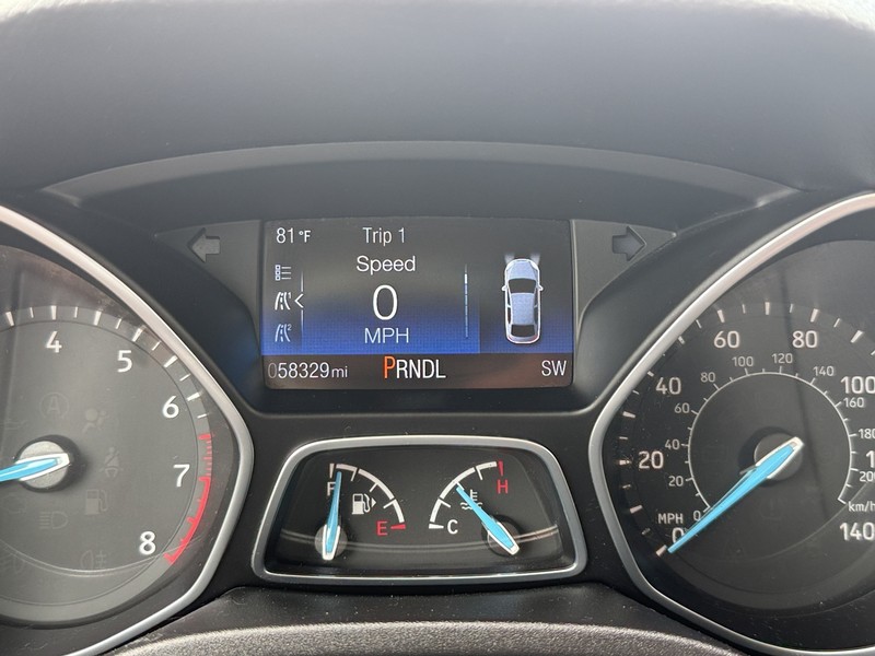 Ford Focus Vehicle Image 18