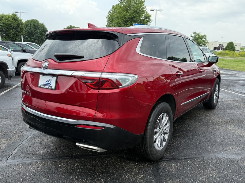 Buick Enclave Vehicle Image 03