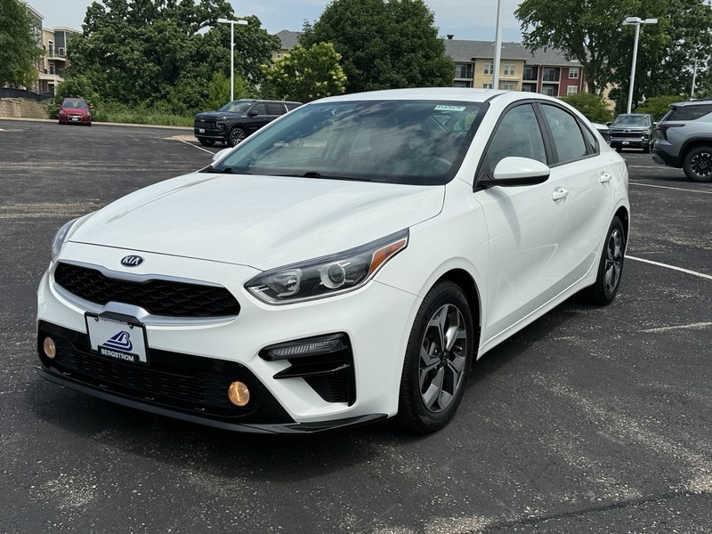 Kia Forte Vehicle Image 07
