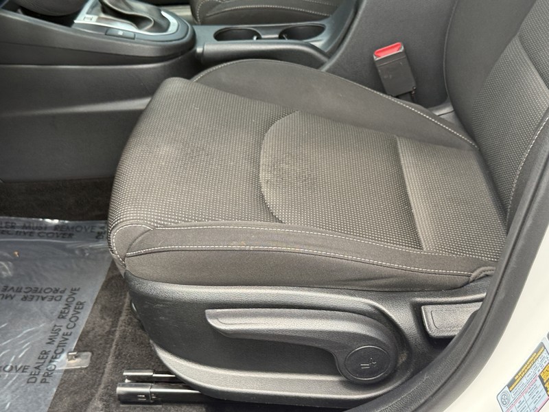 Kia Forte Vehicle Image 20
