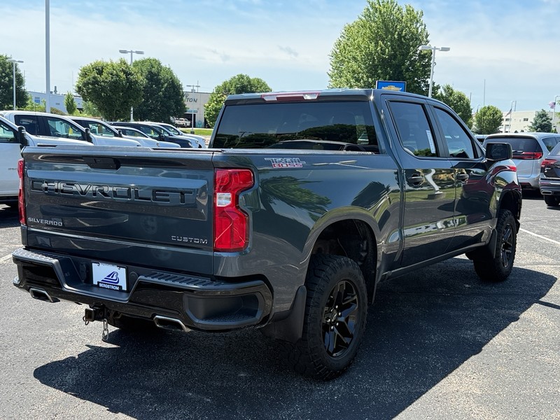 Chevrolet Silverado 1500 Vehicle Image 03