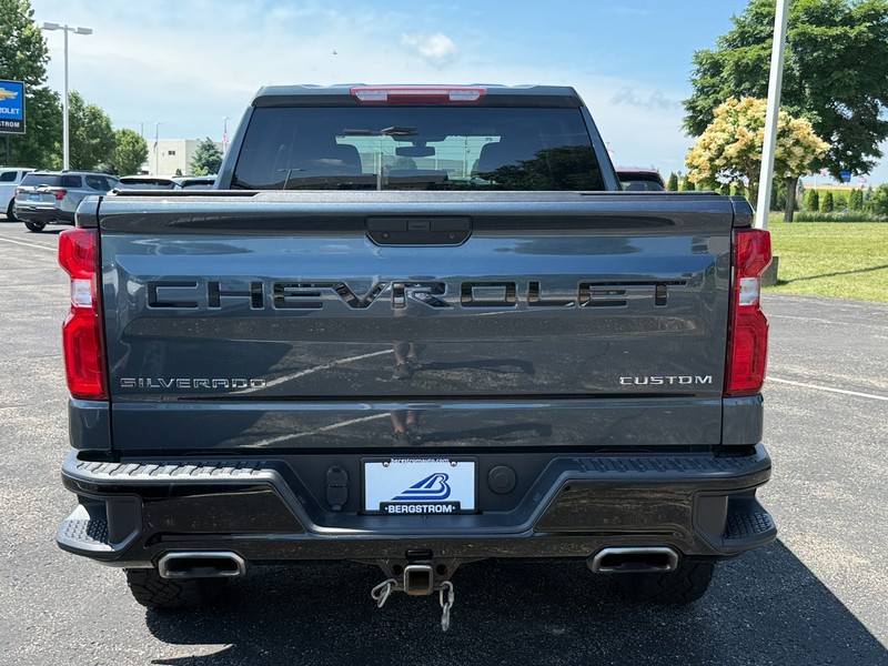 Chevrolet Silverado 1500 Vehicle Image 04