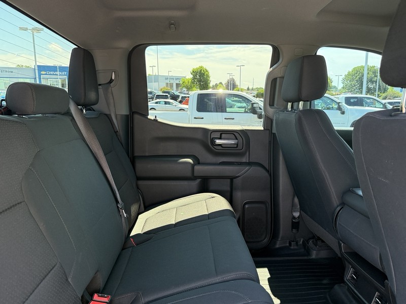 Chevrolet Silverado 1500 Vehicle Image 10