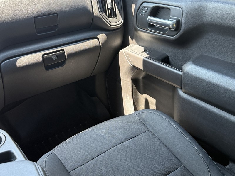 Chevrolet Silverado 1500 Vehicle Image 14