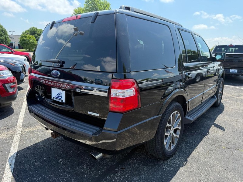 Ford Expedition Vehicle Image 03