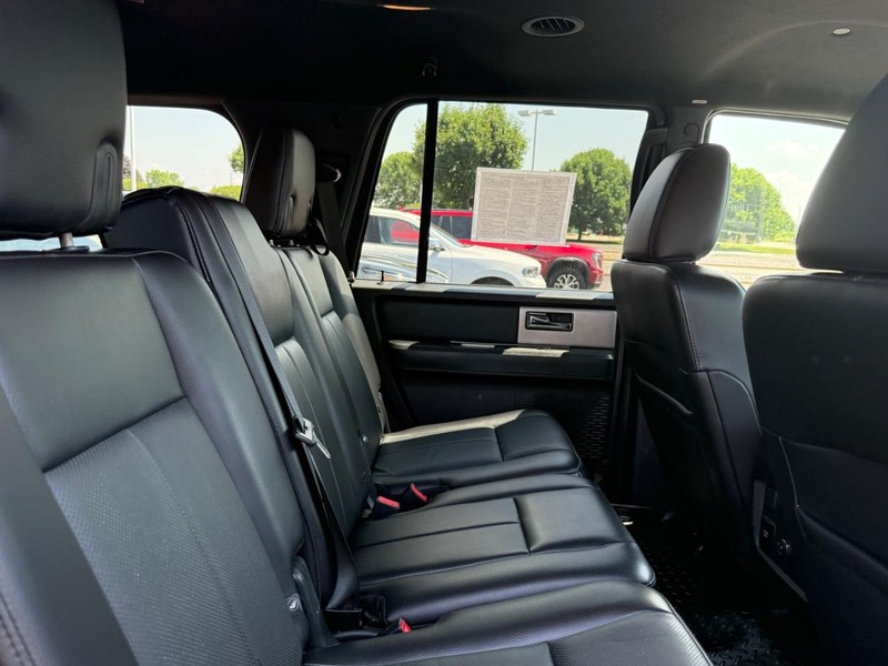 Ford Expedition Vehicle Image 09
