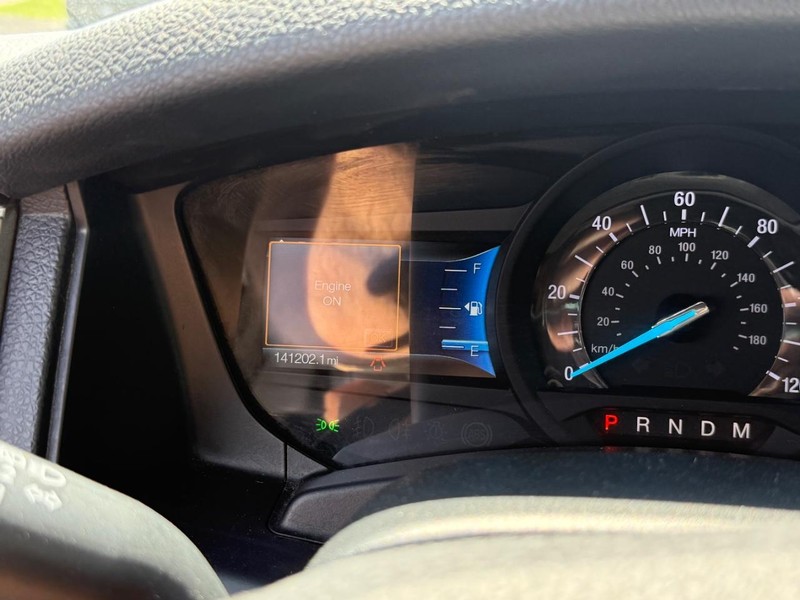 Ford Expedition Vehicle Image 17