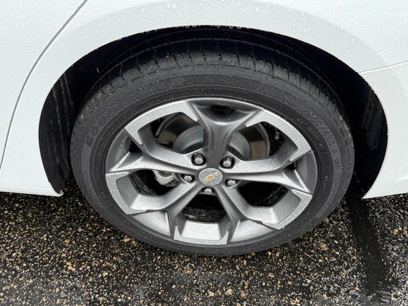 Chevrolet Malibu Vehicle Image 06