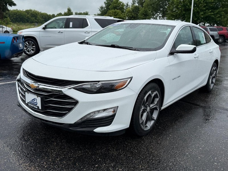 Chevrolet Malibu Vehicle Image 07