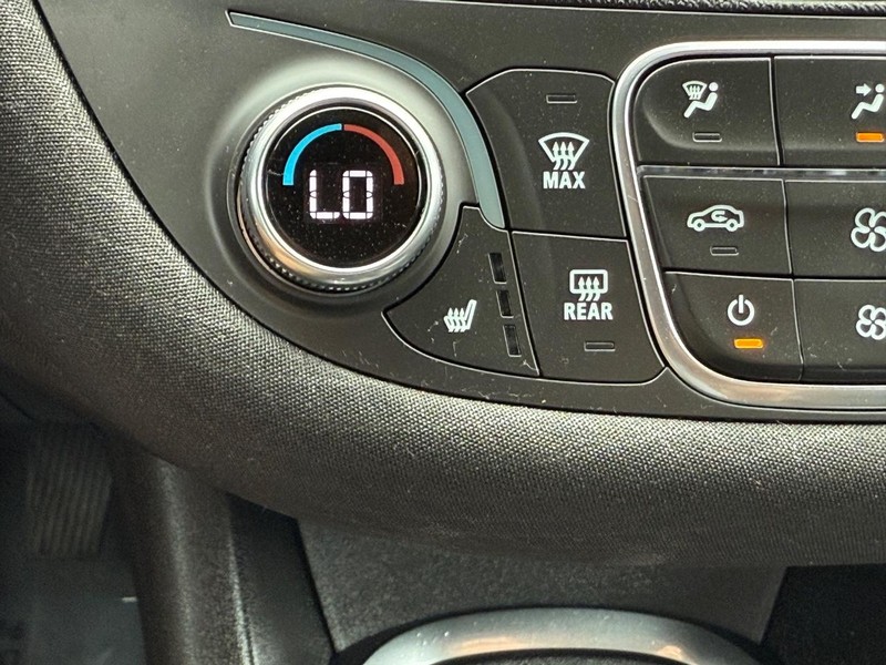 Chevrolet Malibu Vehicle Image 19
